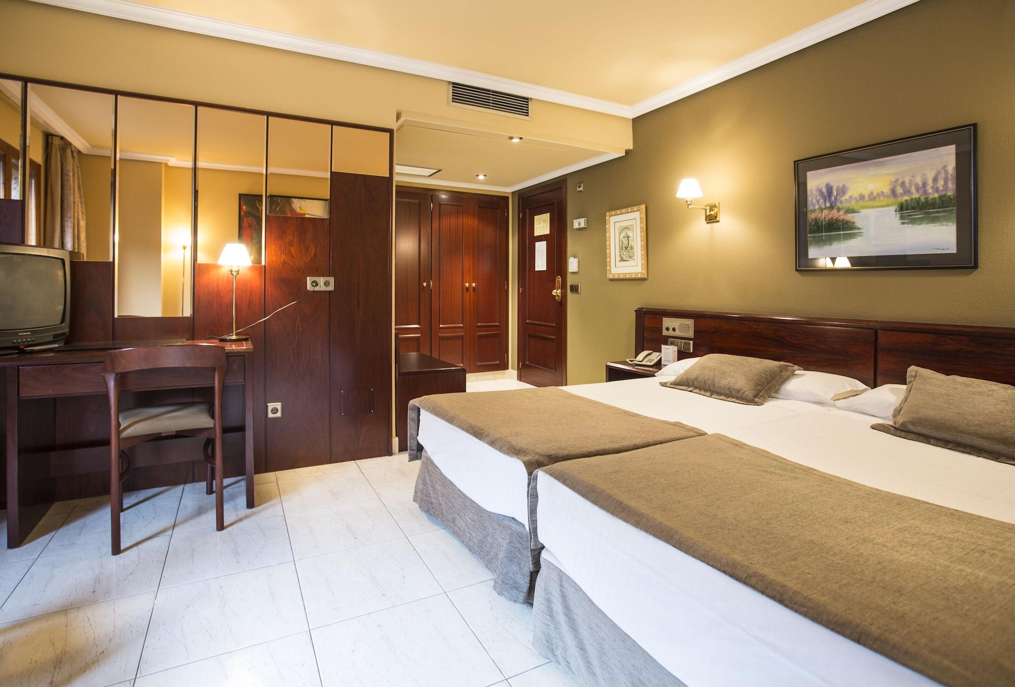 Yomo Imperial Hotel Sant Julià de Lòria Екстериор снимка
