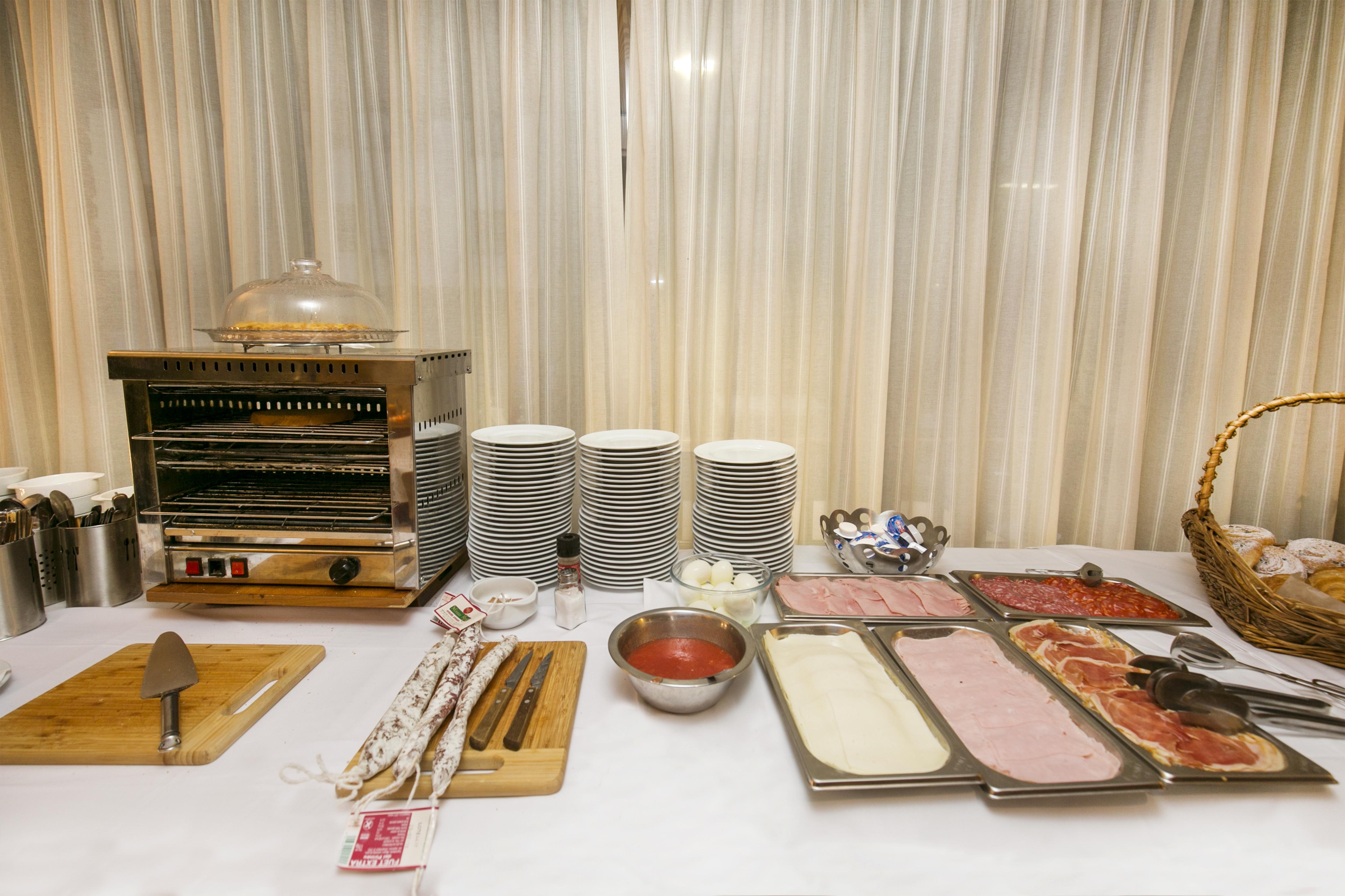 Yomo Imperial Hotel Sant Julià de Lòria Екстериор снимка